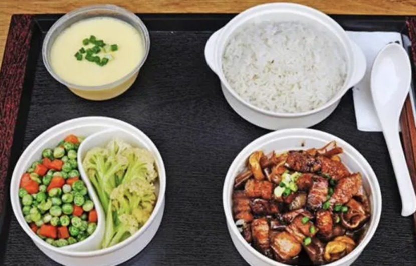 如何加盟餐饮行业：五大实用经验解析