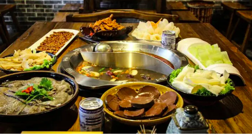 开餐饮加盟店后如何进行市场推广和营销？